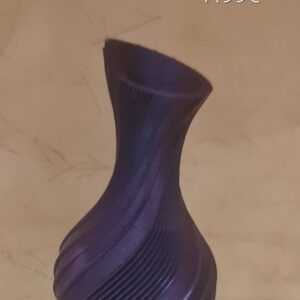 Vase geschwungen